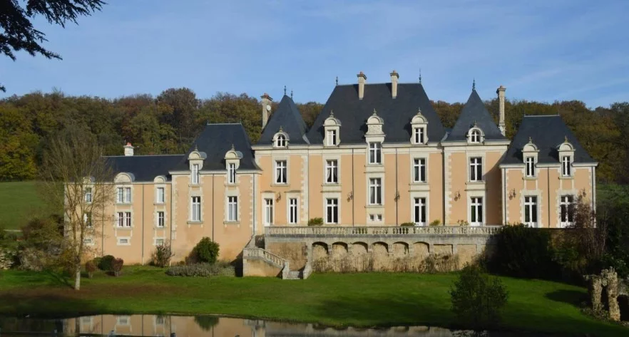 Casa en Poitou-Charentes, Francia, 800 m² - imagen 1