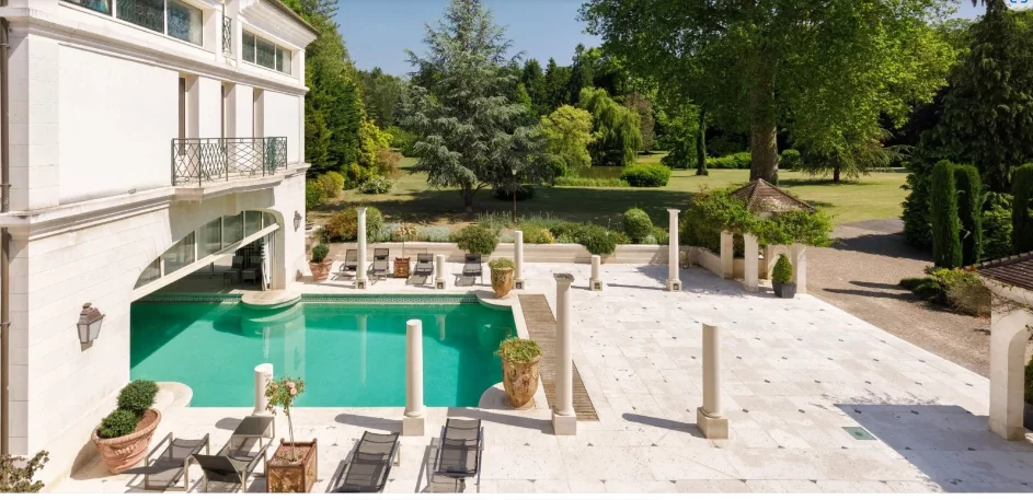 House in Paris, France, 750 m² - picture 2