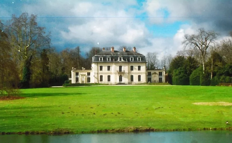 Casa en Ile-de-France, Francia, 800 m² - imagen 1