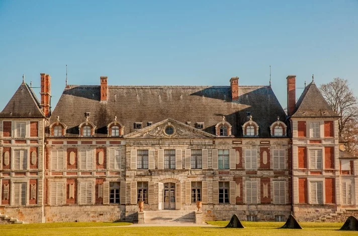 House in Ile-de-France, France, 1 700 m² - picture 2