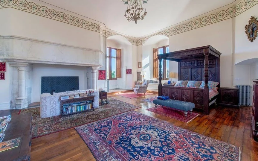 House in Tours, France, 1 400 m² - picture 8