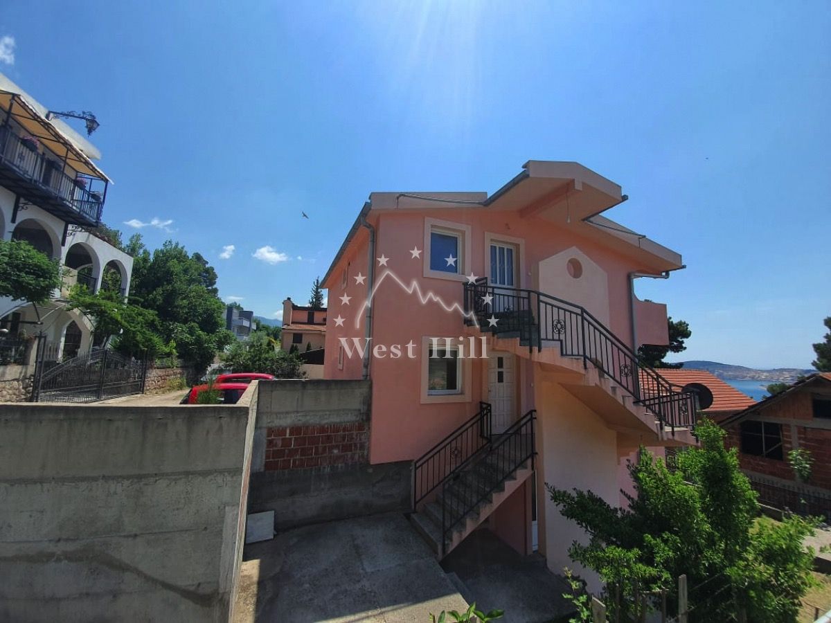 Casa en Šušanj, Montenegro, 300 m² - imagen 1