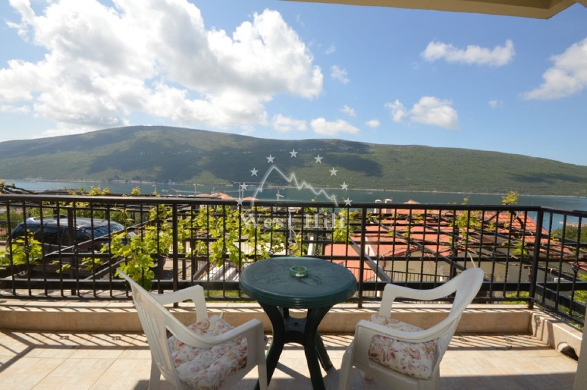 Maison à Kumbor, Monténégro, 169 m² - image 1