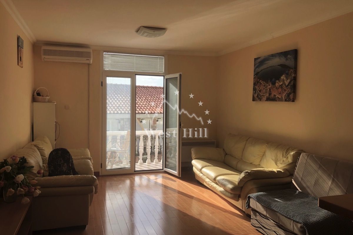 Apartment in Sveti Stefan, Montenegro, 48 m² - picture 1