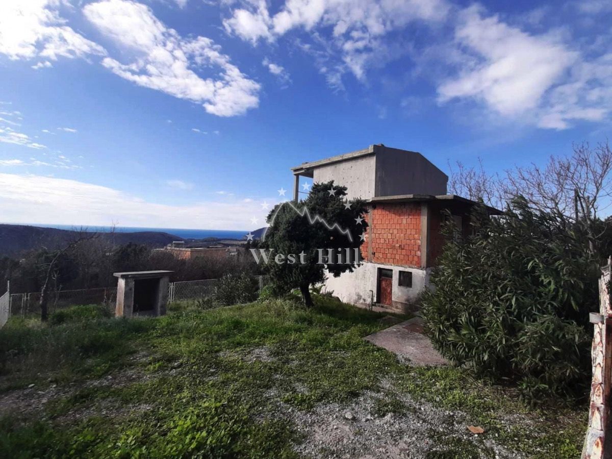 Maison à Sutomore, Monténégro, 150 m² - image 1