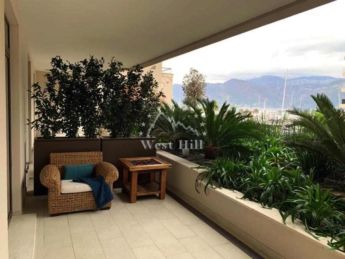 Apartment Porto Montenegro, Montenegro, 80 m² - picture 1