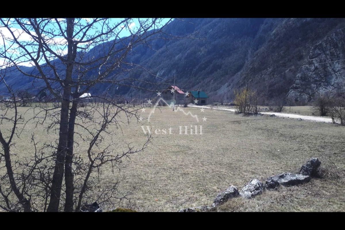 Grundstück in Šavnik, Montenegro, 4 663 m² - Foto 1