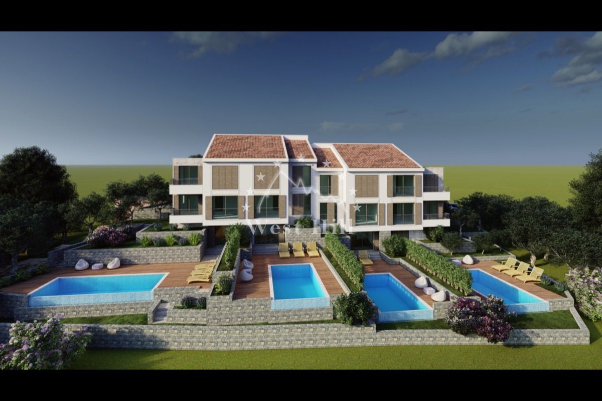 Casa en Rezevici, Montenegro, 220 m² - imagen 1