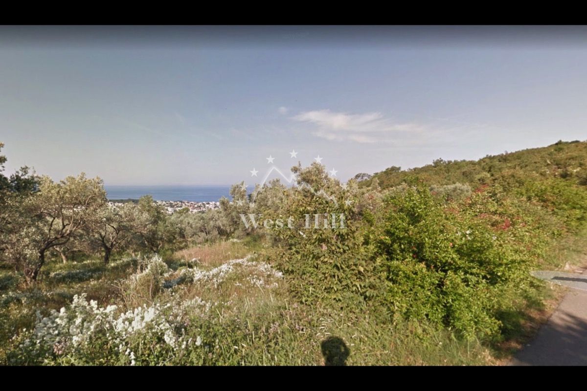 Grundstück in Dobra Voda, Montenegro, 3 500 m² - Foto 1