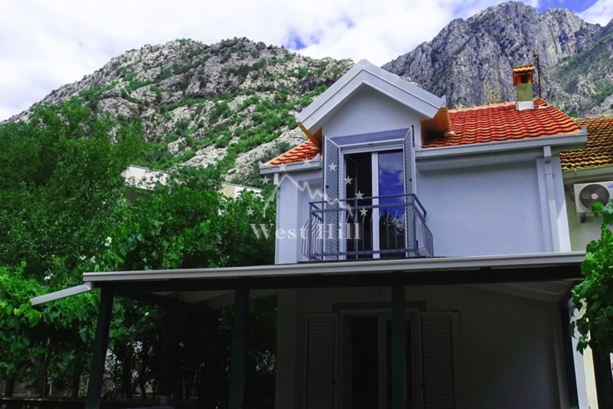 Casa en Orahovac, Montenegro, 71 m² - imagen 1