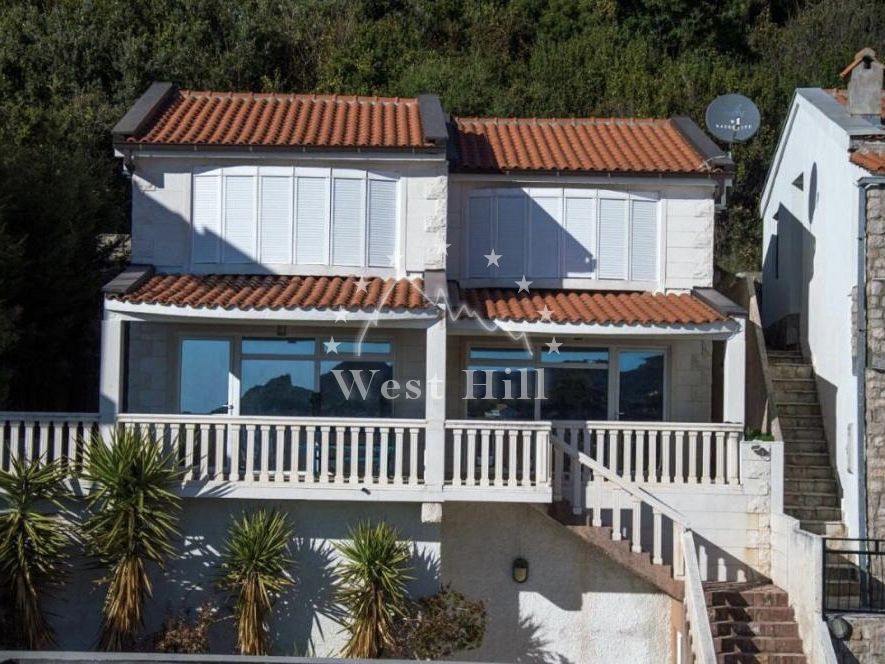 Haus in Utjeha, Montenegro, 164 m² - Foto 1
