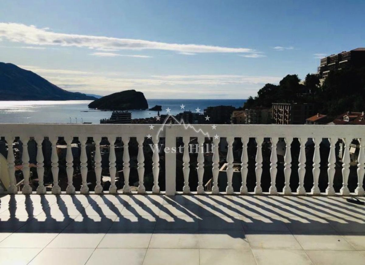 Apartment in Budva, Montenegro, 93 m² - picture 1