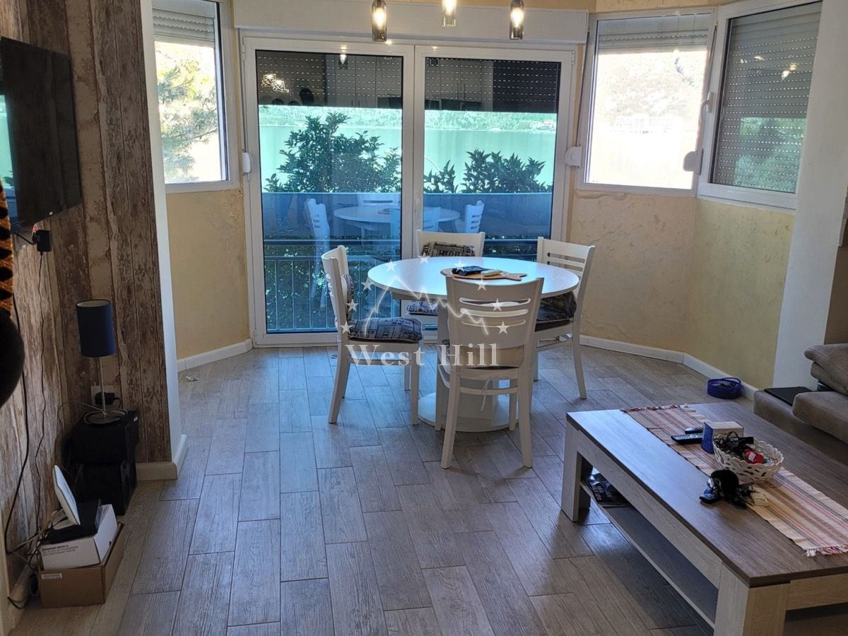 Apartamento en Risan, Montenegro, 67 m² - imagen 1