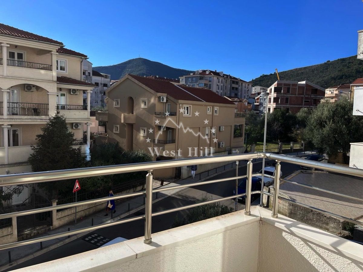 Apartment in Budva, Montenegro, 43 m² - picture 1