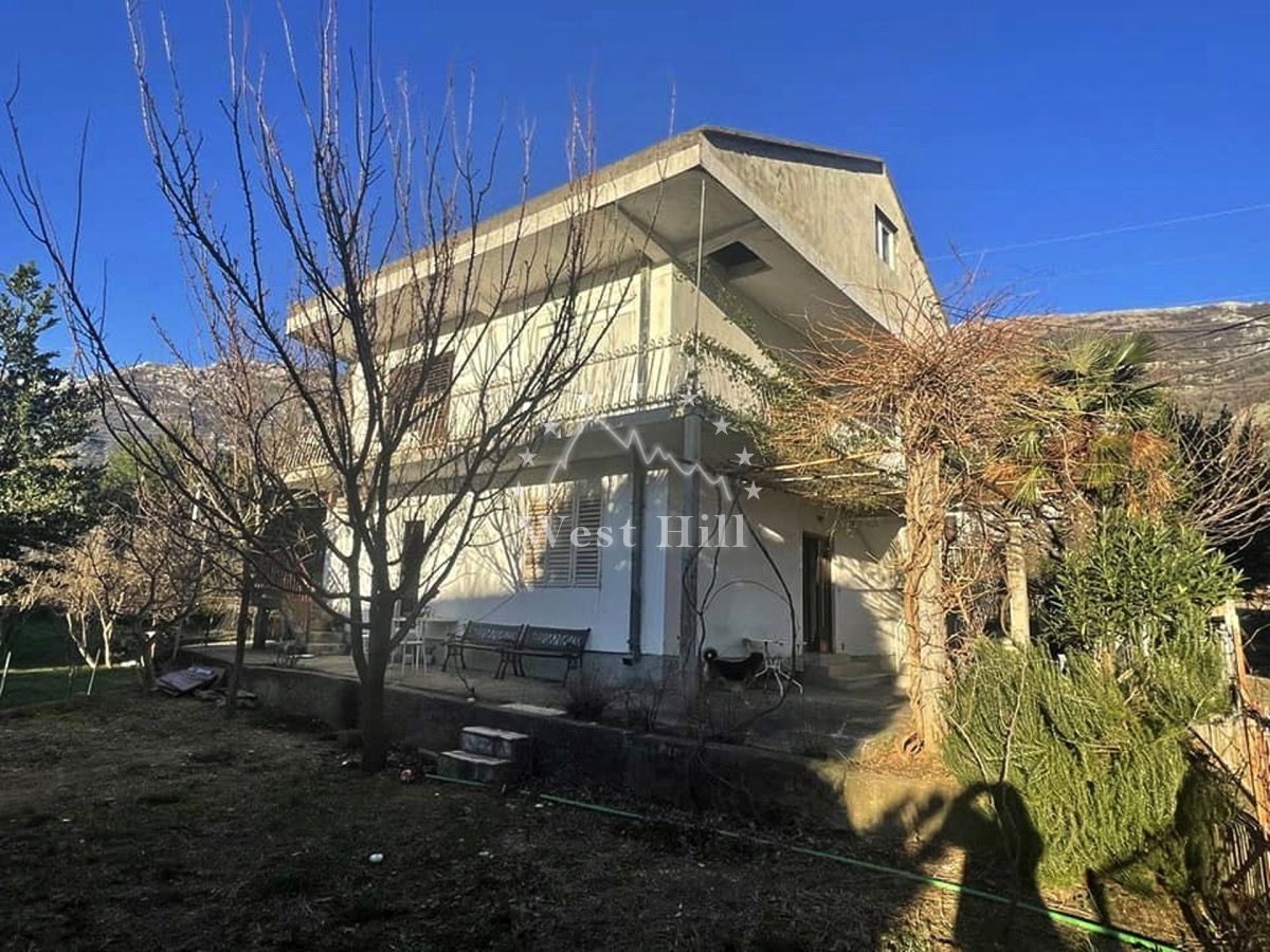 Maison à Sutomore, Monténégro, 200 m² - image 1