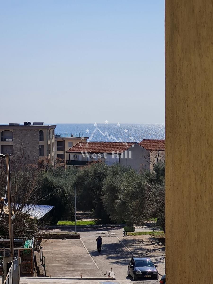 Appartamenti a Petrovac, Montenegro, 44 m² - foto 1