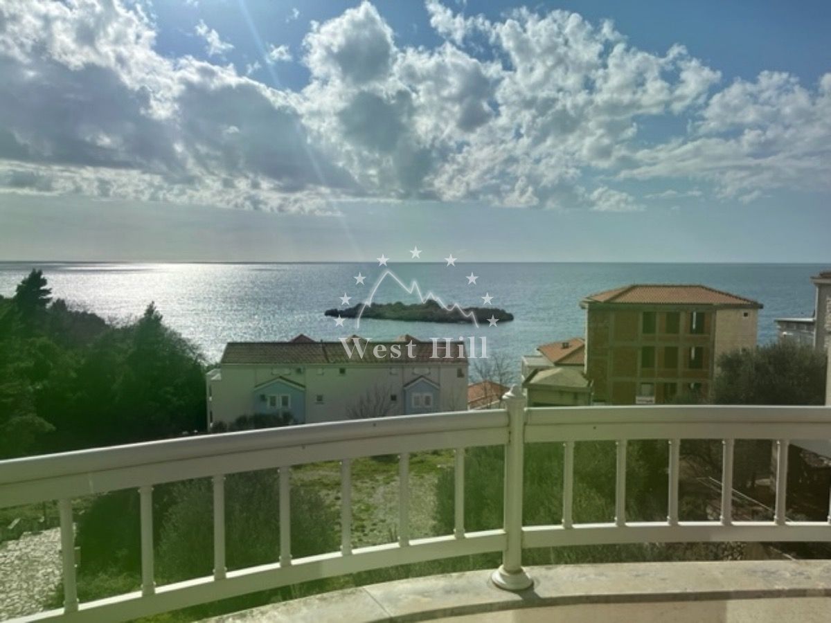 Apartment in Sveti Stefan, Montenegro, 146 m² - Foto 1