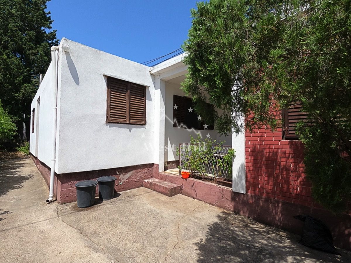 Haus in Sutomore, Montenegro, 76 m² - Foto 1
