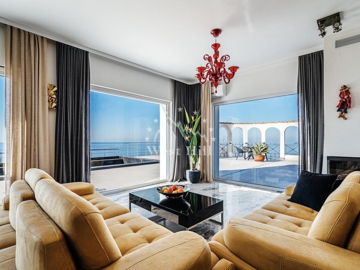 House in Rezevici, Montenegro, 300 m² - picture 1