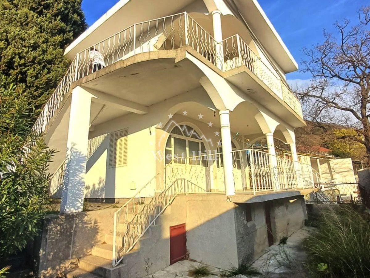 Maison à Sutomore, Monténégro, 150 m² - image 1