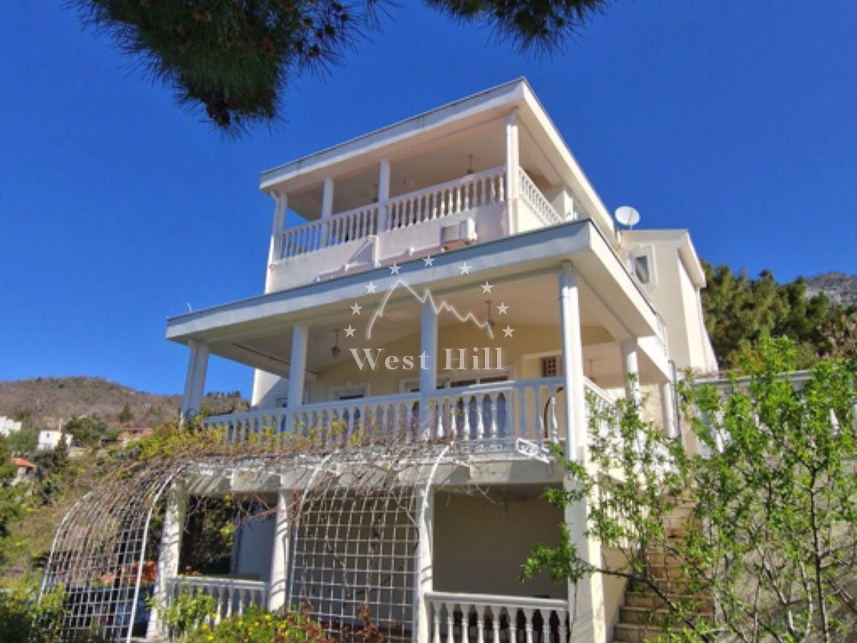 Haus in Susanj, Montenegro, 271 m² - Foto 1