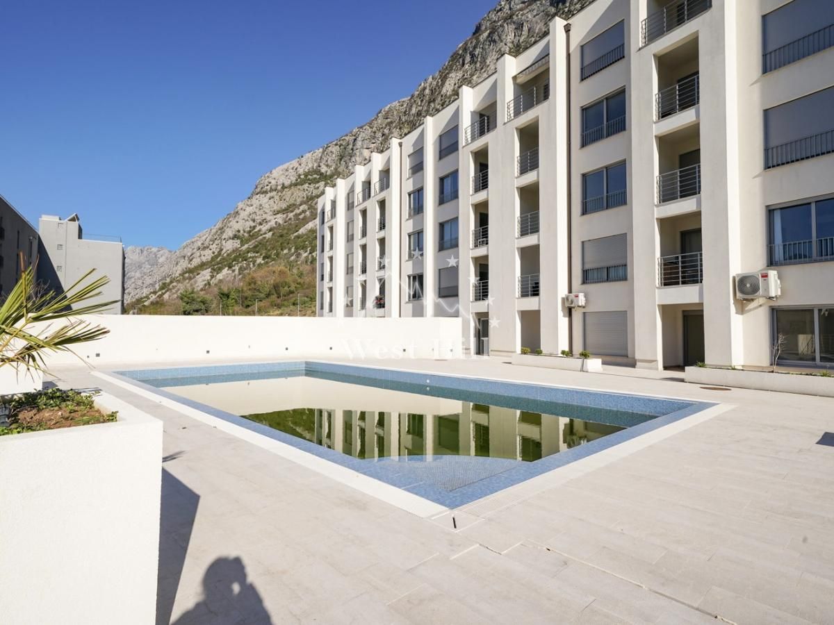 Appartement à Dobrota, Monténégro, 58 m² - image 1