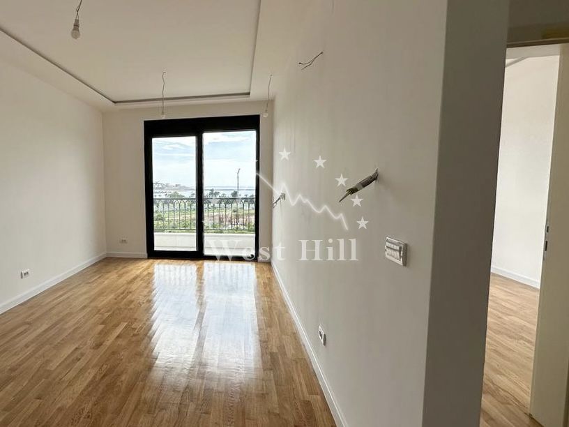 Apartment in Bar, Montenegro, 51 m² - picture 1