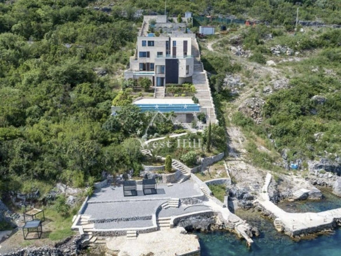 Maison à Krasici, Monténégro, 516 m² - image 1