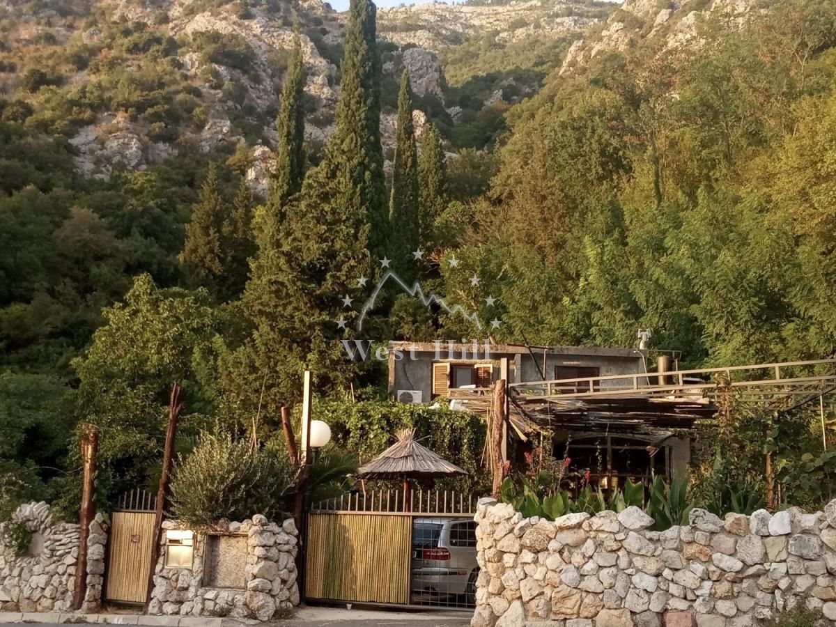 Land in Buljarica, Montenegro, 2 384 m² - picture 1