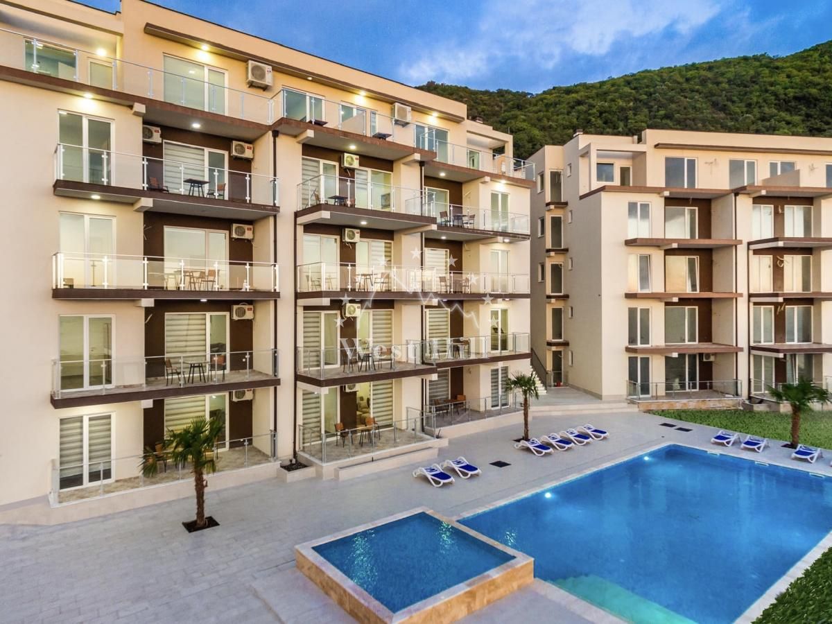 Apartment in Seoce, Montenegro, 77 m² - picture 1