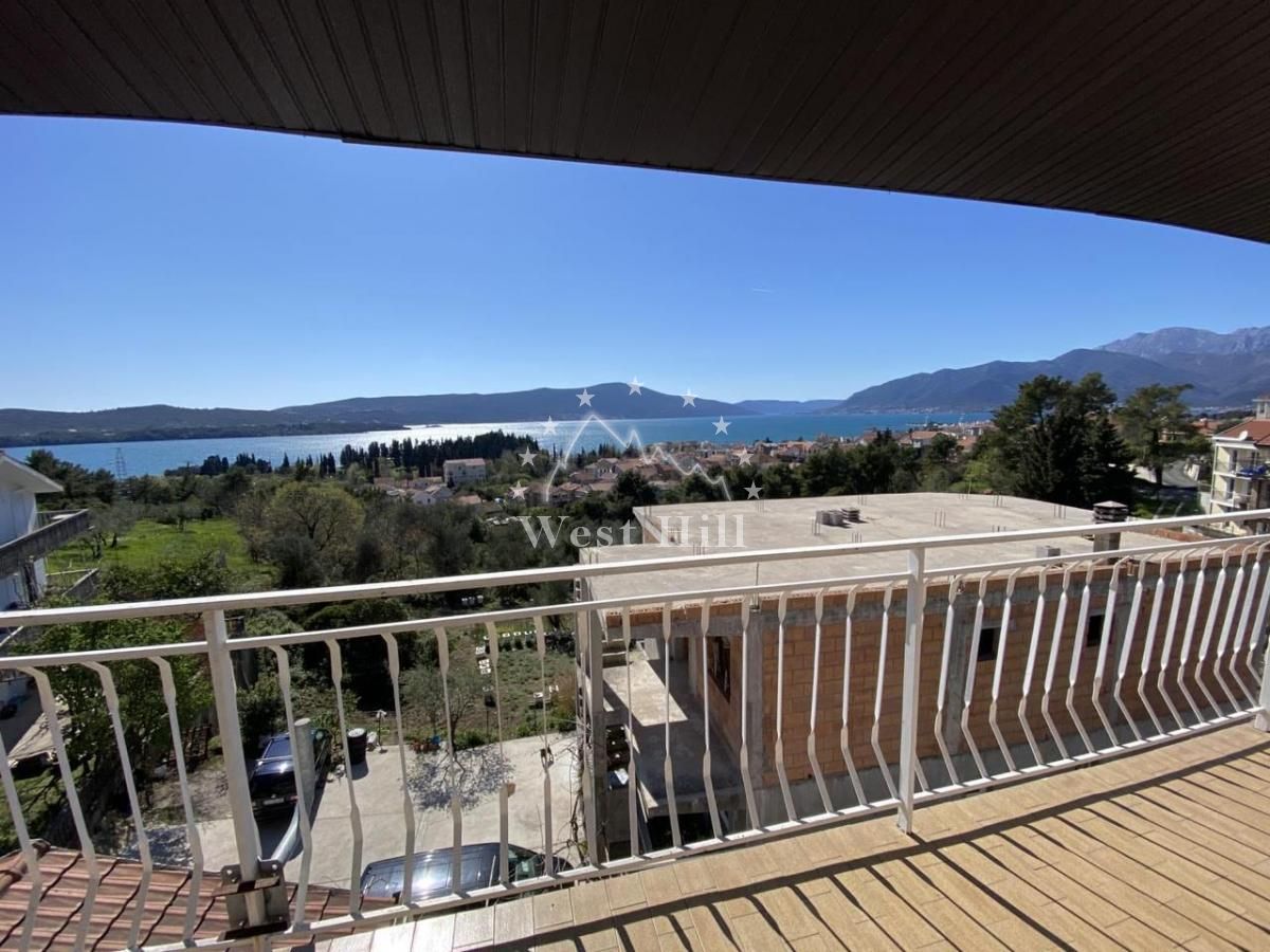 House in Tivat, Montenegro, 180 m² - picture 1