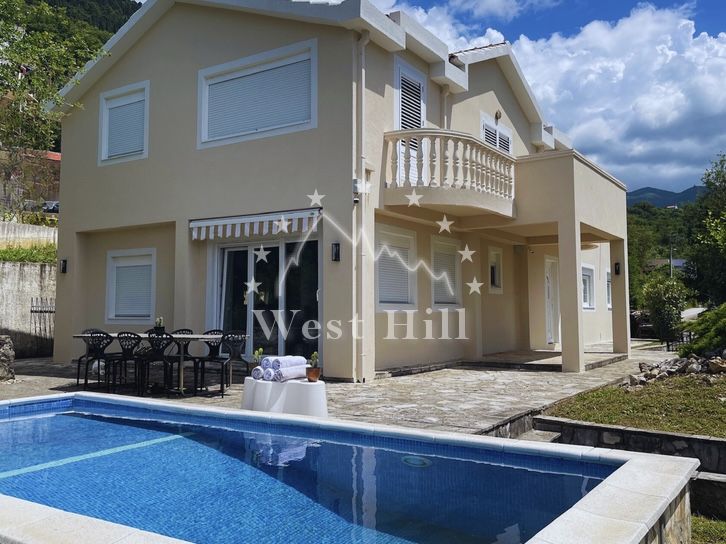 Haus in Radanovici, Montenegro, 240 m² - Foto 1