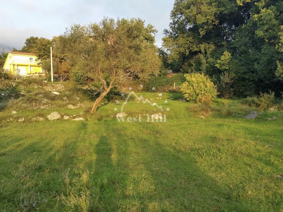 Terrain à Herceg-Novi, Monténégro, 1 530 m² - image 1