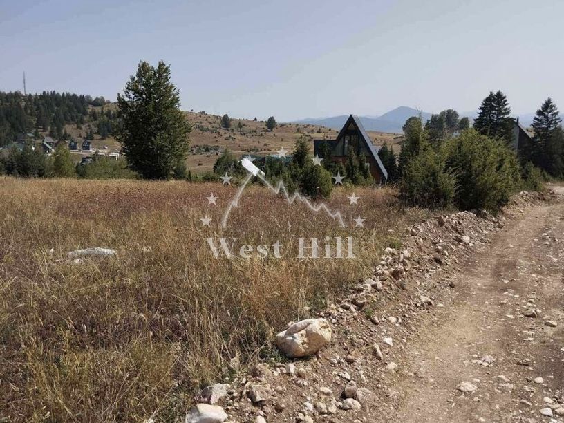 Land in Zabljak, Montenegro, 790 m² - picture 1