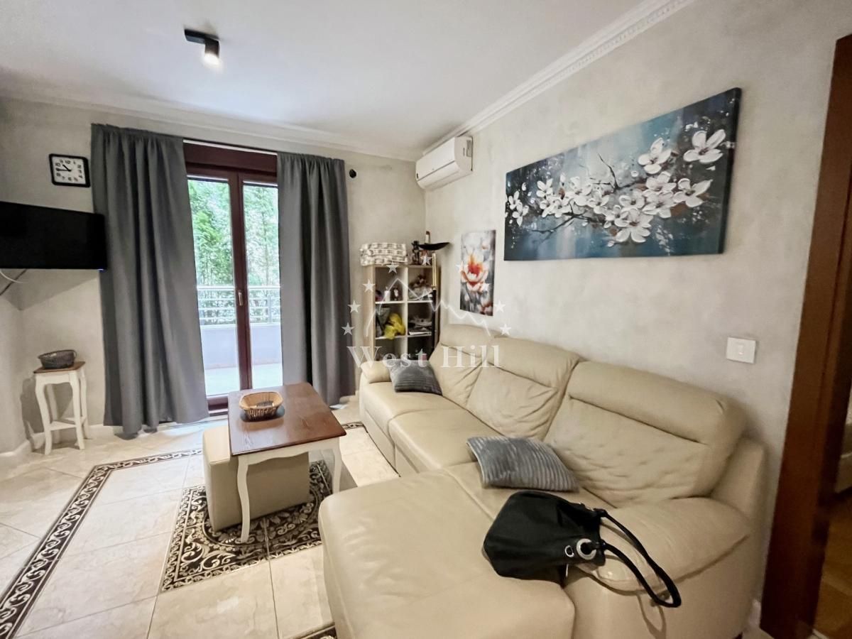 Apartment in Becici, Montenegro, 57 m² - picture 1