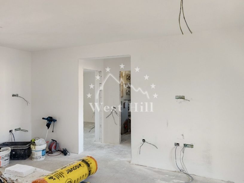 Apartment in Bar, Montenegro, 60 m² - picture 1