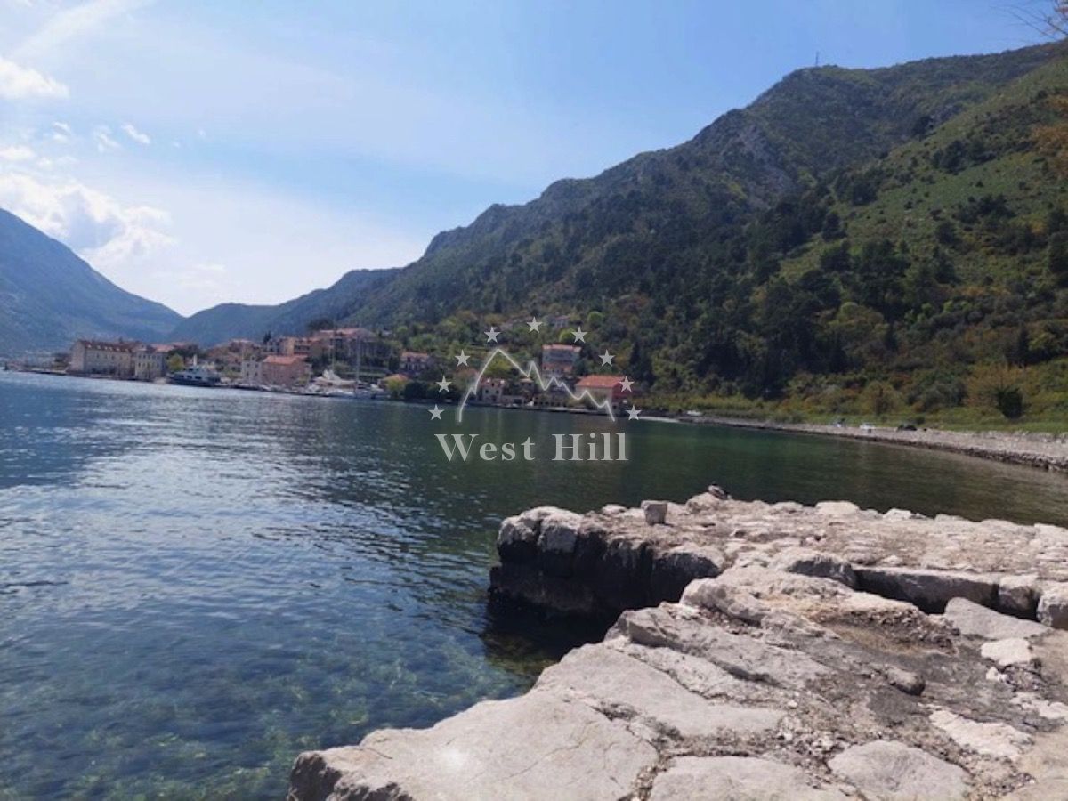 Grundstück in Prkanj, Montenegro, 1 599 m² - Foto 2