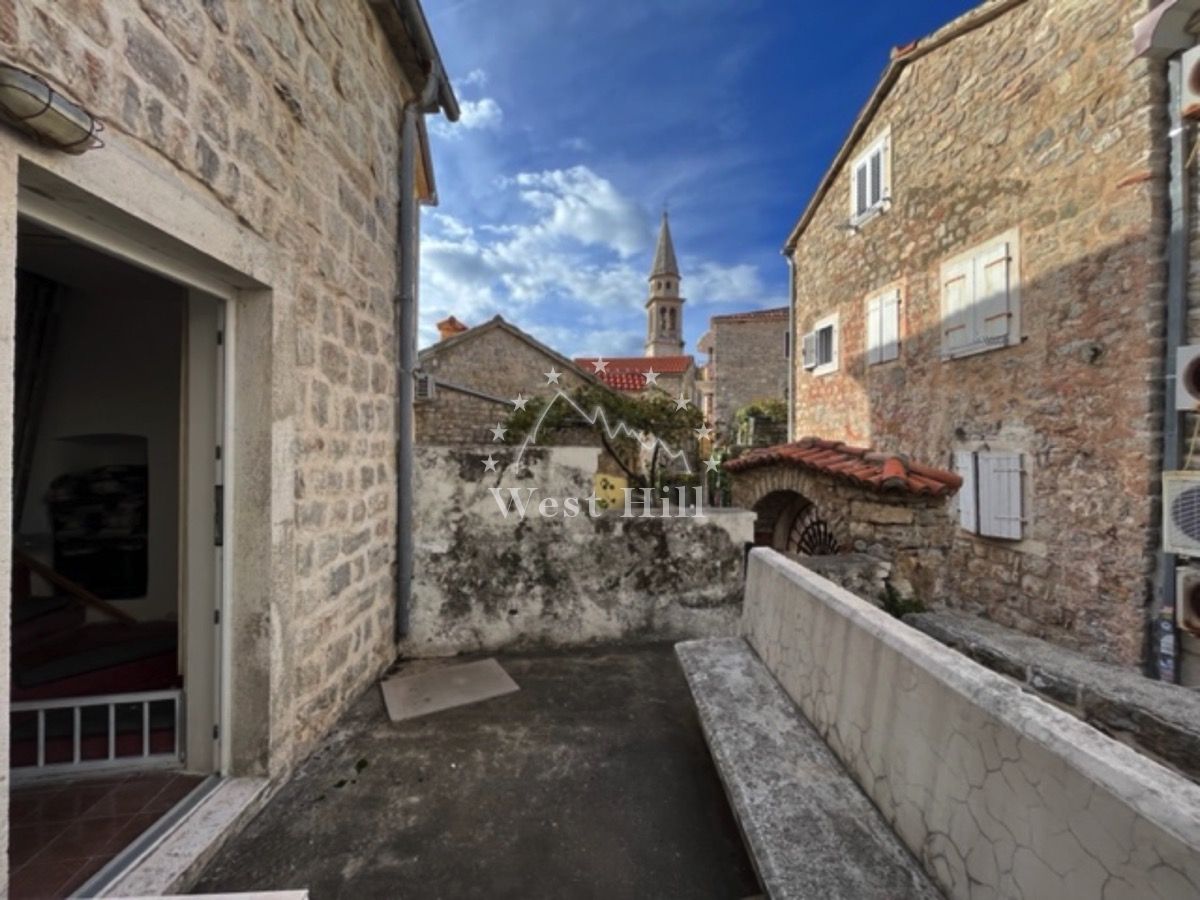 Maison à Budva, Monténégro, 100 m² - image 2