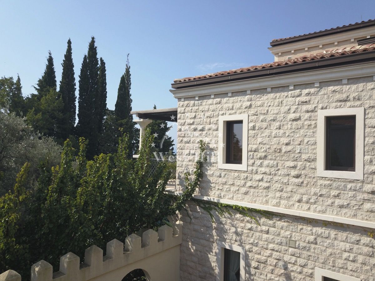 Casa en Rezevici, Montenegro, 550 m² - imagen 2