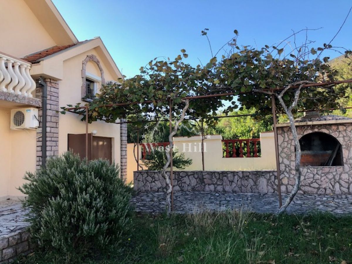 Maison à Krimovica, Monténégro, 180 m² - image 3