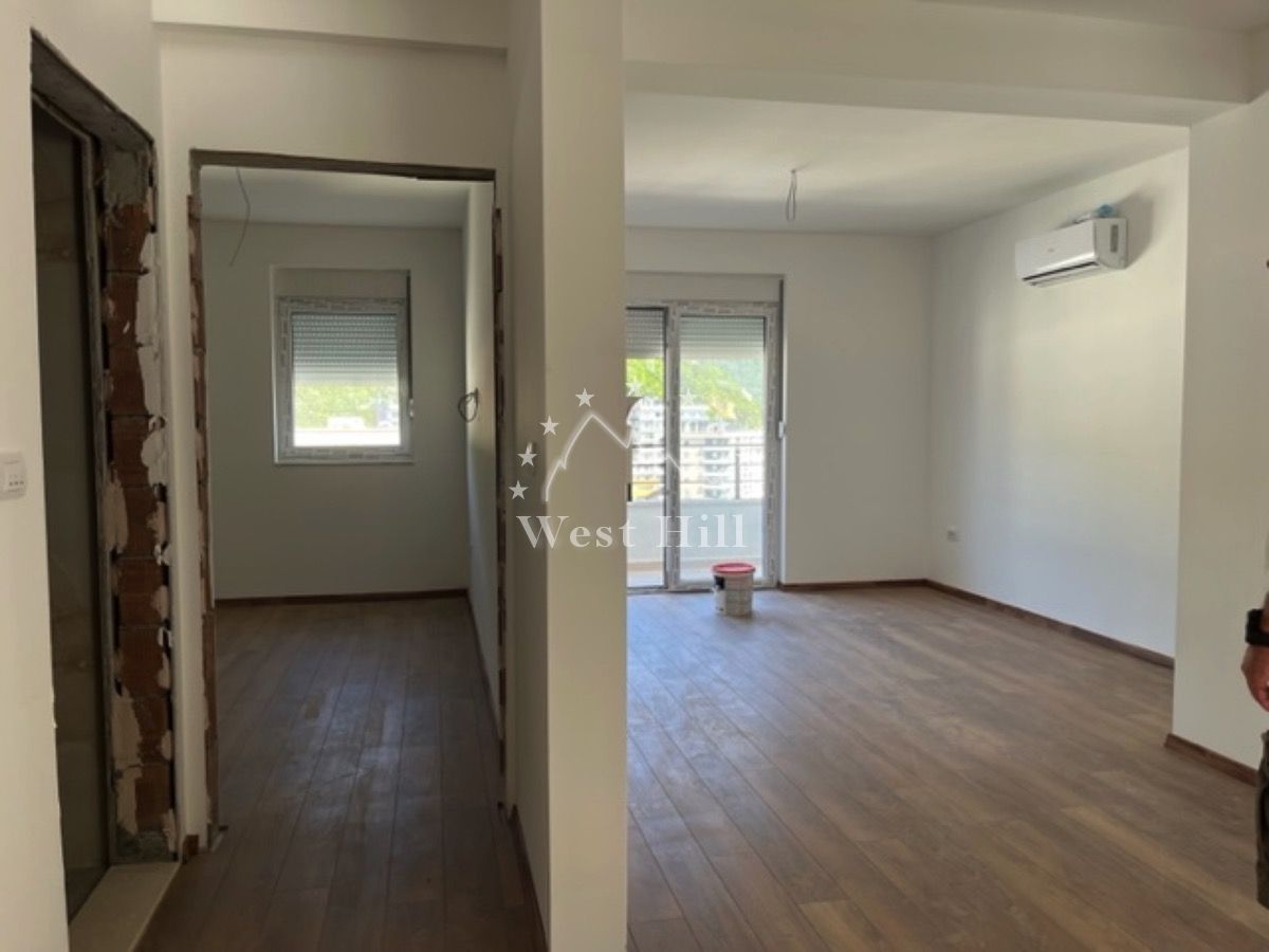 Apartment in Budva, Montenegro, 45 m² - picture 3