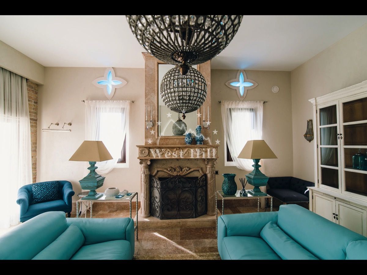 Casa en Rezevici, Montenegro, 550 m² - imagen 3