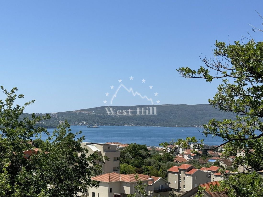 Apartment in Tivat, Montenegro, 71.84 m² - picture 3