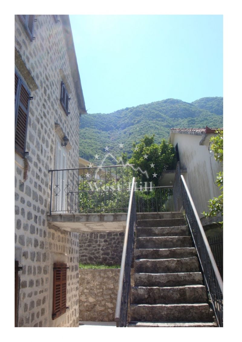 Maison à Stoliv, Monténégro, 327 m² - image 7