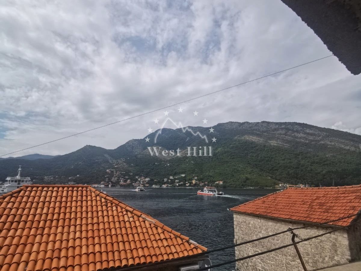 House in Lepetane, Montenegro, 146 m² - picture 8