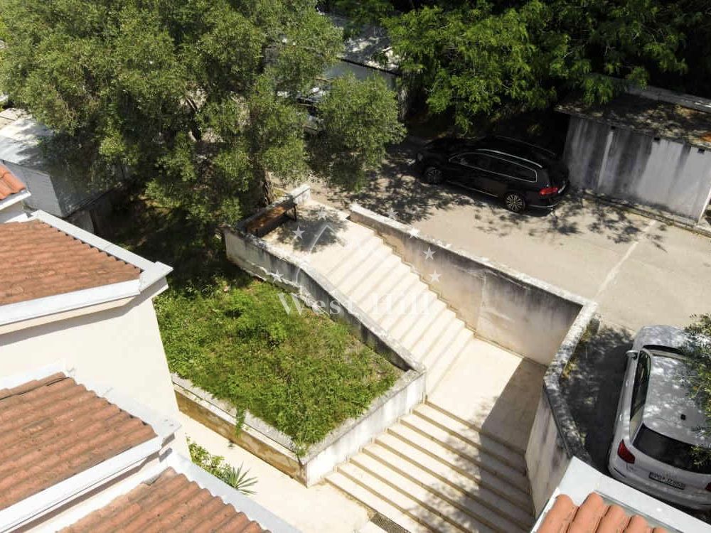 Apartment in Petrovac, Montenegro, 69 m² - picture 8