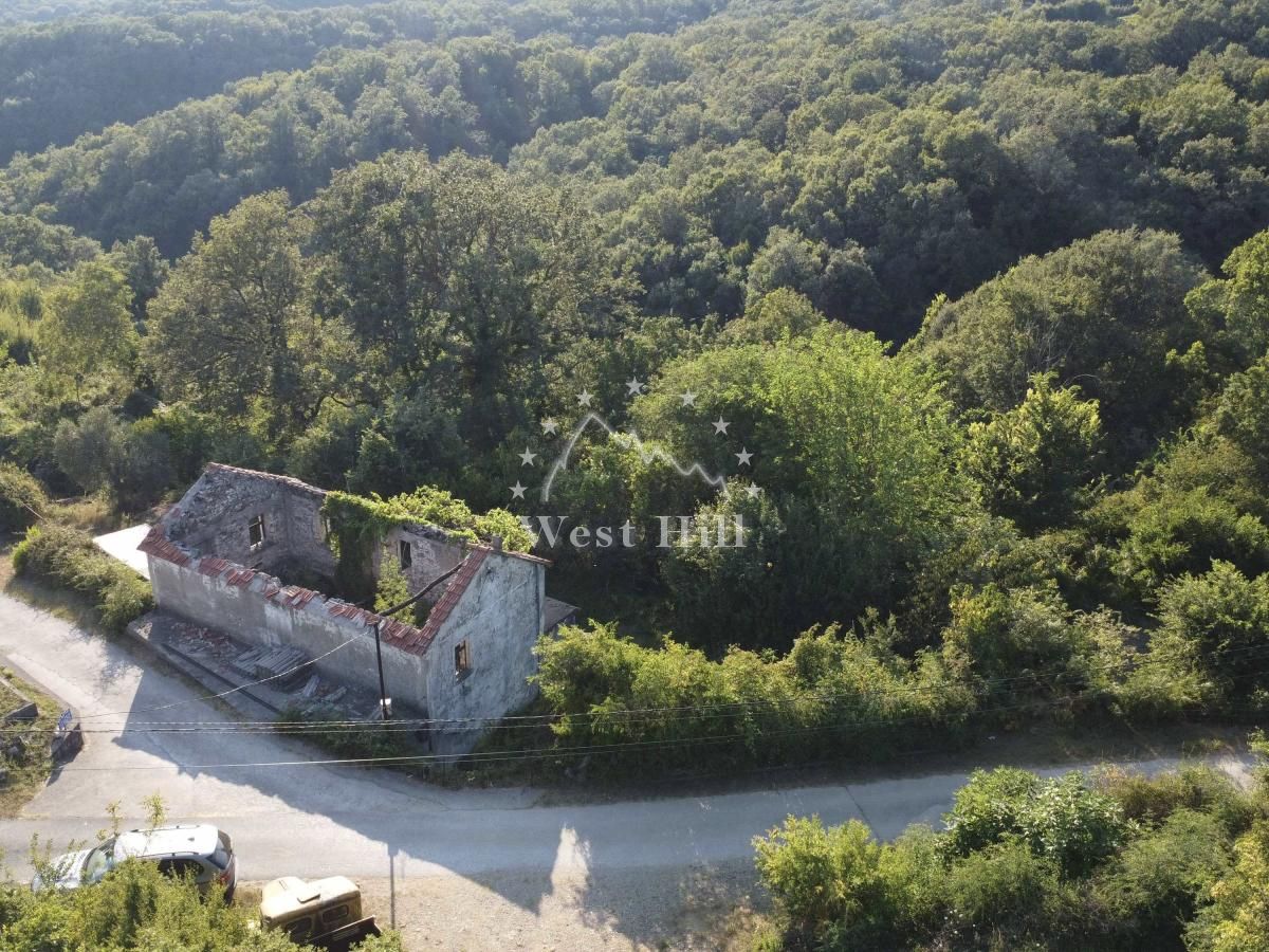 Terrain à Utjeha, Monténégro, 1 092 m² - image 10