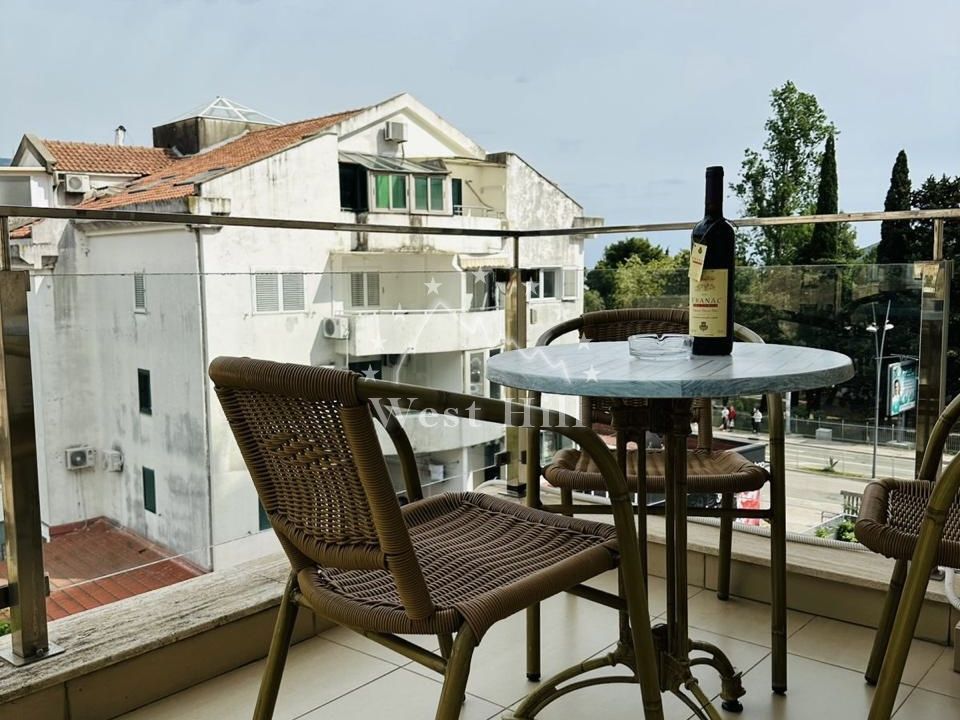 Apartment in Budva, Montenegro, 86 m² - picture 11