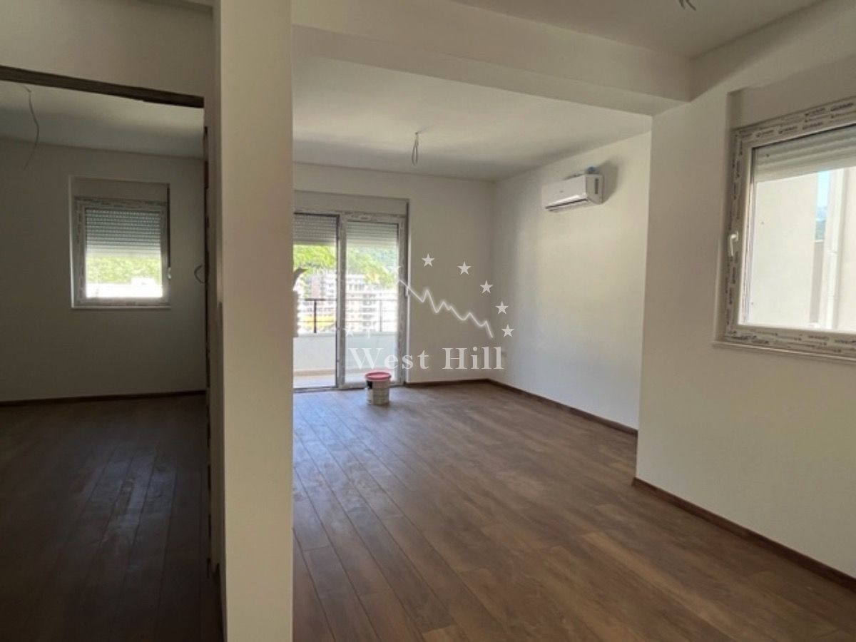 Apartment in Budva, Montenegro, 45 m² - picture 13