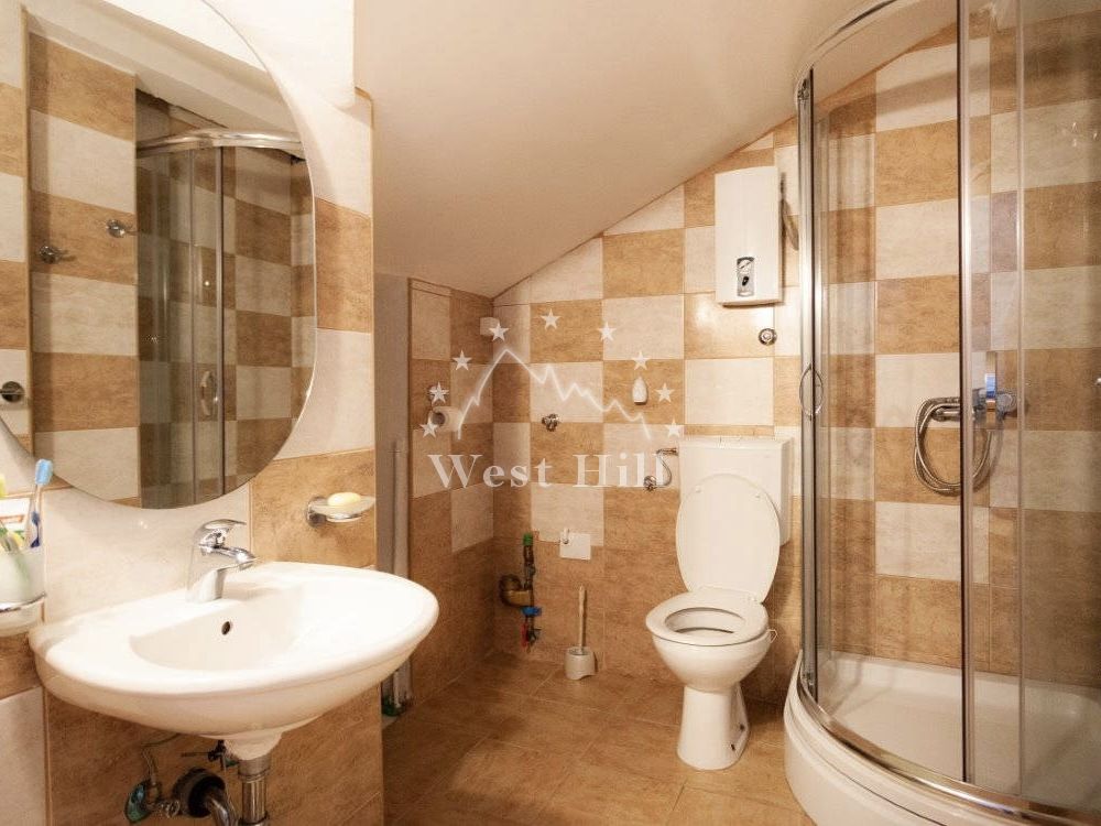 Apartment in Petrovac, Montenegro, 69 m² - picture 14